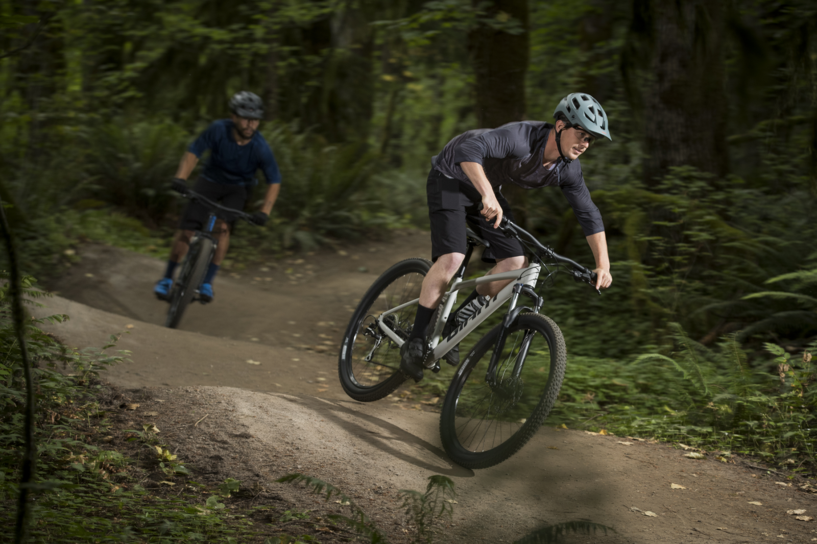 Buy Giant hardtail mtb's in Melbourne at Casey Cycles, shop online or visit our local bike store today in the south east suburb of Cranbourne.