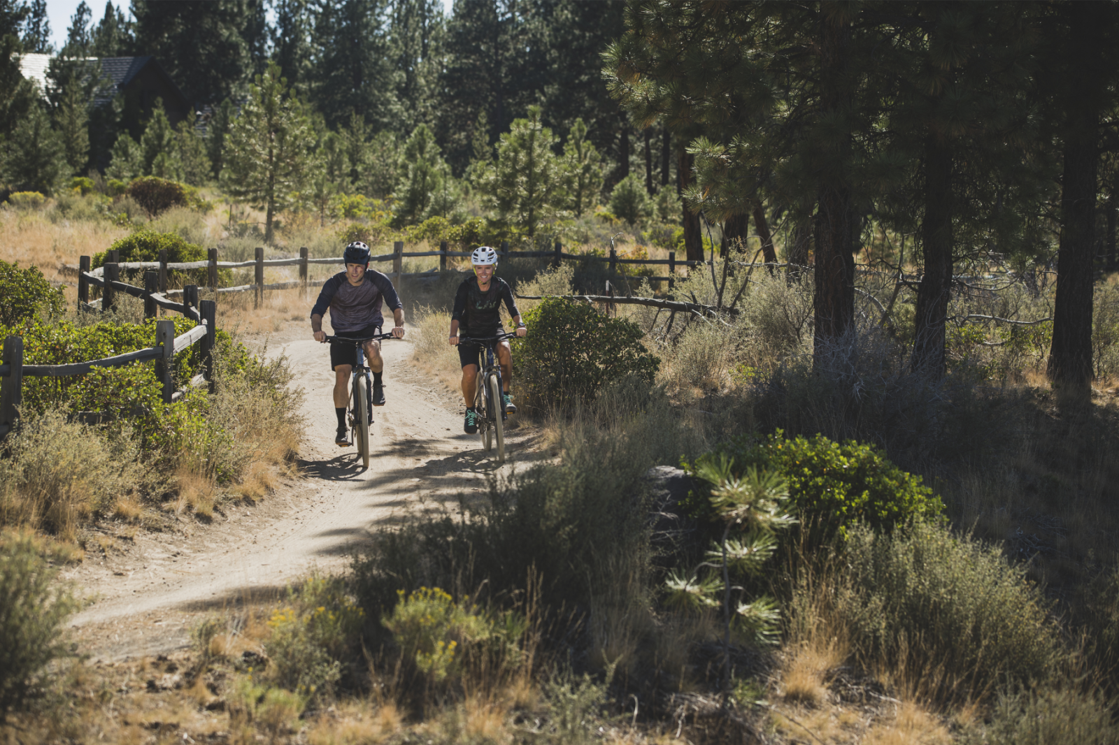 Shop for men's and women's hybrid bikes in Melbourne at Casey Cycles, shop online or visit our local bike store today in the south east suburb of Cranbourne.