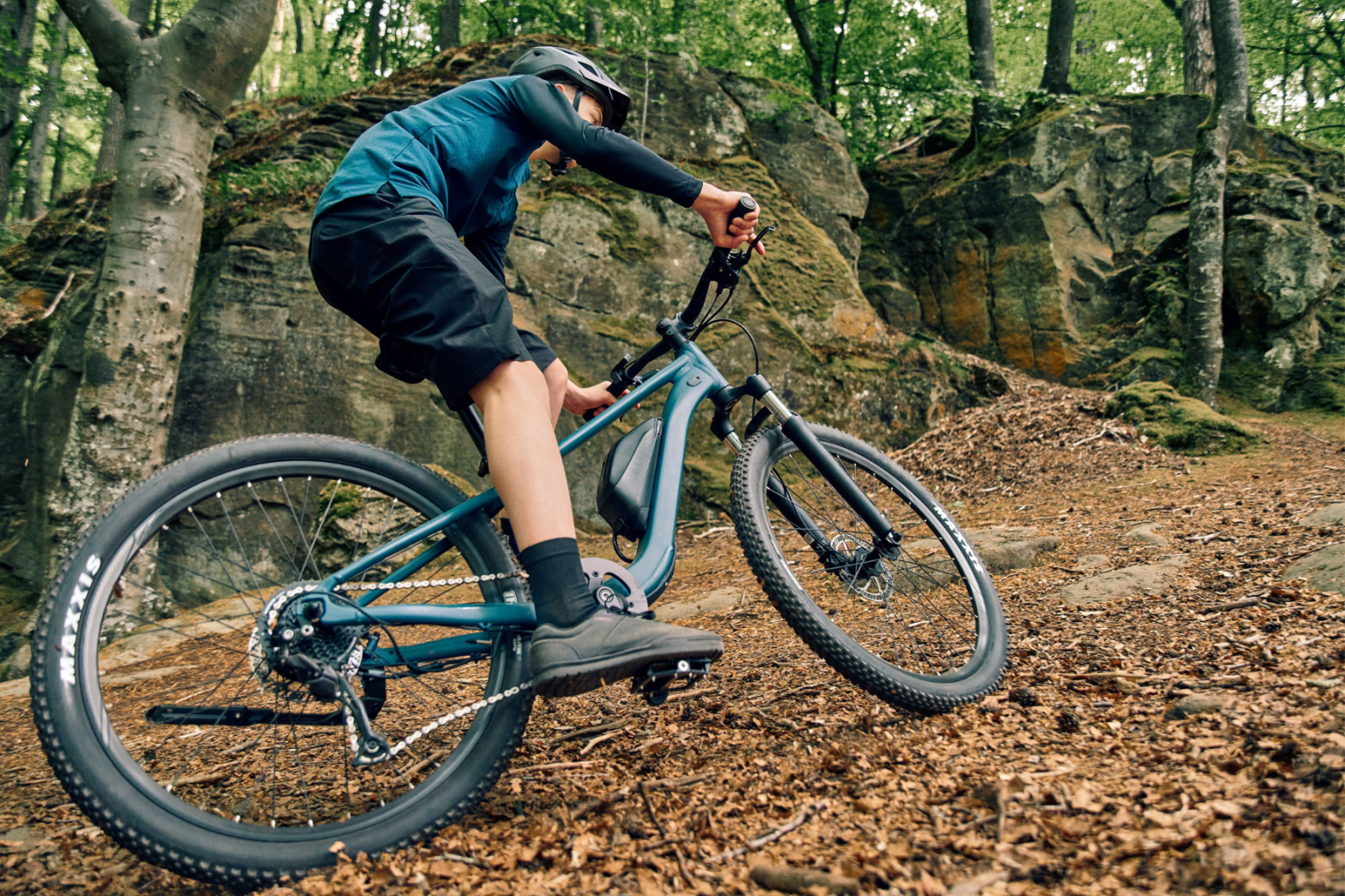 Buy kids Electric Bikes in Melbourne at Casey Cycles, shop online or visit our local bike store today in the south east suburb of Cranbourne.