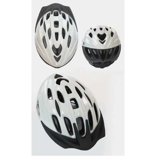 CHASER HELMET - GLOSS WHITE, Australia Standards Approved -- MEDIUM / LARGE  (58-62cm)