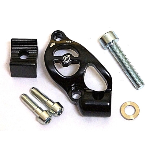 FORMULA R1/T1/OVAL RIGHT M/CYLINDER XO CLAMP KIT