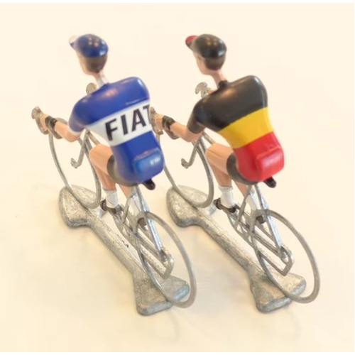 FLANDRIENS Models, 2 x Hand painted Metal Cyclists, Fiat jerseys