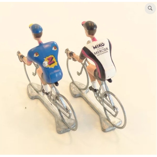 FLANDRIENS Models, 2 x Hand painted Metal Cyclists,   Z & Mico jerseys