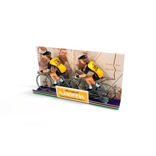 FLANDRIENS Models, 2 x Hand painted Metal Cyclists, Lotto Jumbo
